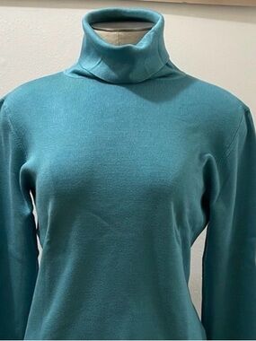 VINTAGE Sigrid Olsen Teal Silk Blend Turtleneck- Luxe Classic Size Small 💎